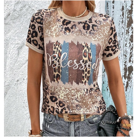 Blessed leopard Print Graphic Tee - Picture 4 of 5